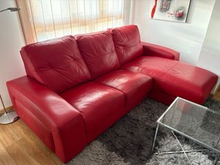 Sofá con chaiselongue de piel