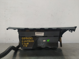 GUANTERA SKODA OCTAVIA COMBI (1Z5) CFH 1Z1857097N