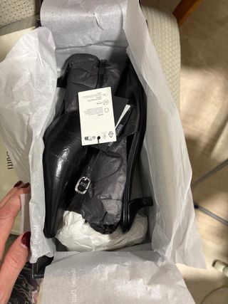 Zapatos Massimo Dutti con etiqueta