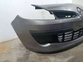 Paragolpes Delantero Renault Clio III (2005->)