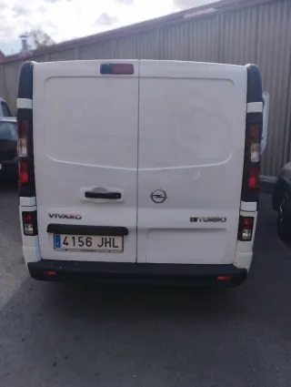 Opel Vivaro 2015