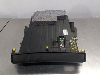 GUANTERA RENAULT MEGANE IV BERLINA 5P H5HB4 P6850