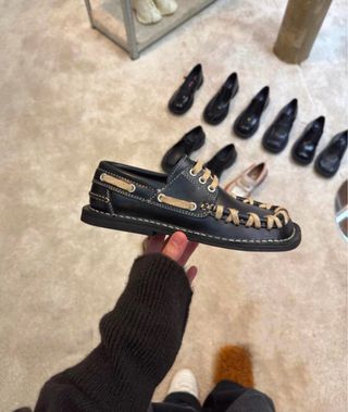 Zapatos de piel negros talla 40