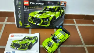 Lego Technic Ford Mustang Shelby GT500