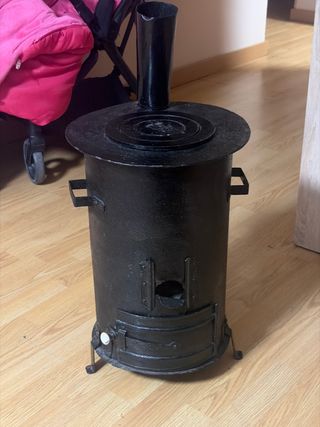 Estufa antigua de leña