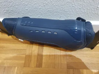 Protectores tendones caball o salto Kerbl