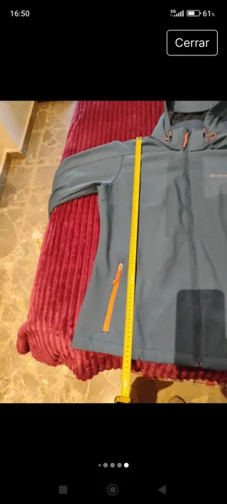 Chaqueta Columbia con capucha