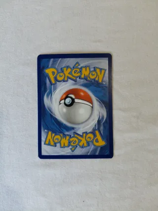 Tarjeta Pokémon Pikachu Shiny Básico