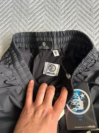 Conjunto Hellstar Hoodie y Shorts