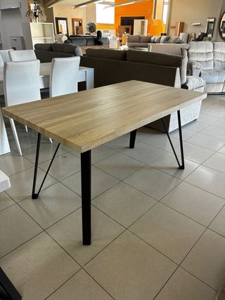 Mesa comedor mármol y metal