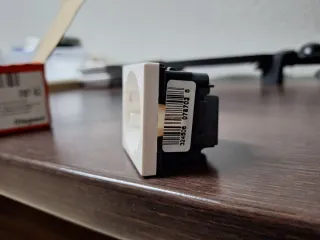 Base Enchufe Mosaic Blanca