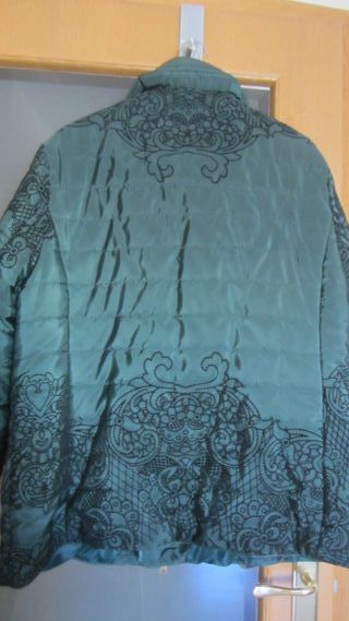 Chaquetas/chaquetones acolchados roja talla 52/XXL