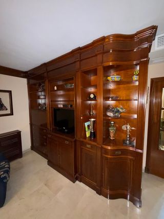 Mueble de Salón Castellano Madera y Cristal