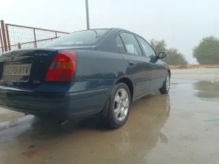 Hyundai Elantra 2002