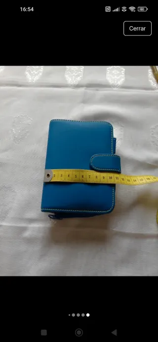 Cartera con libreta y tarjetero