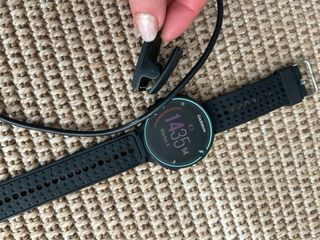 Reloj Garmin Forerunner 235 Usado