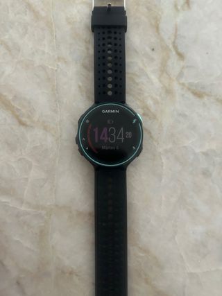 Reloj Garmin Forerunner 235 Usado