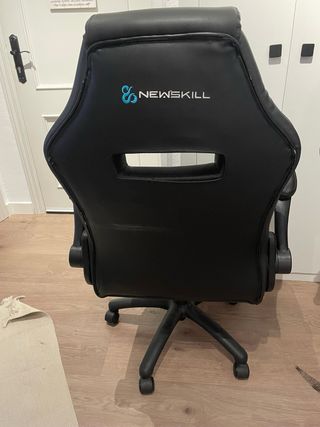 Silla de escritorio Newskill negra
