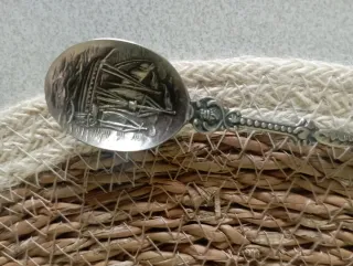 Cuchara de colección Brujas