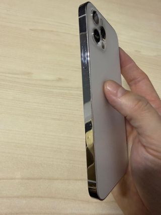 iPhone 12 Pro 256GB Argento + AirPods + Accessori