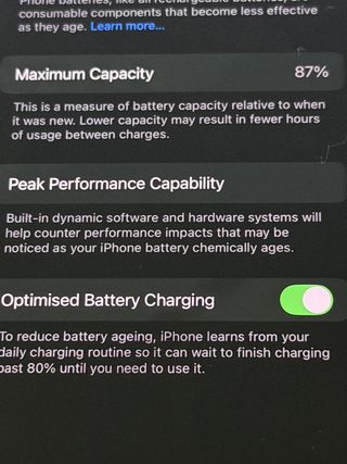 iPhone 12 Pro 256GB Argento + AirPods + Accessori