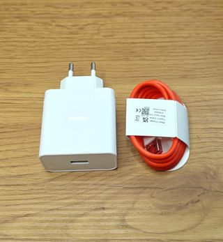 Cargador Realme compartible 100W USB-C SuperVOOC