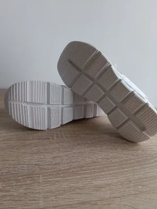 Deportivas ON Cloud X Blancas Infantil