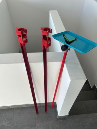 2 Piquetas Soporte Cañas + bandeja para cebo
