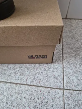 Botines de ante beige y marrón