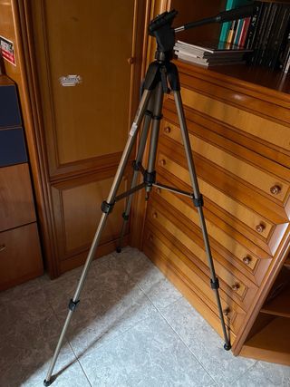 Trípode cámara con funda