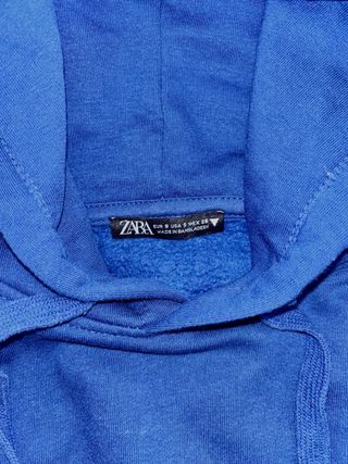 Sudadera Zara con capucha azul Talla S