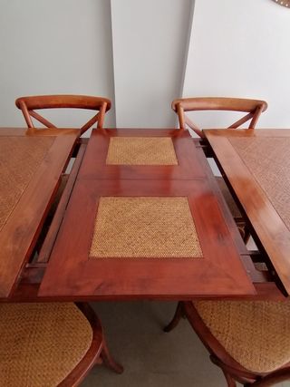 Mesa de comedor extensible madera teca y 4 sillas