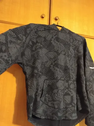 Sudadera Desigual con capucha