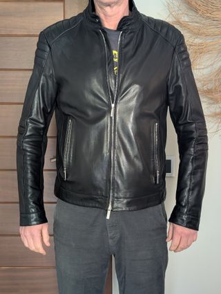Apenas usado: Chaqueta Piel BOSS edición limitada