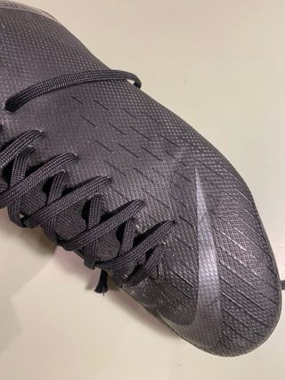 Botas de fútbol Nike Talla 37