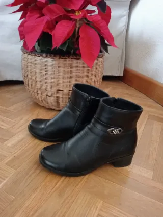 Botines de piel negros Talla 39
