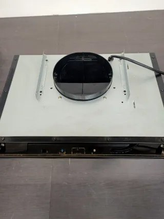 Campana extractora Svan Negra