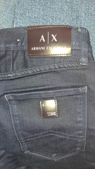 Pantalones Armani Exchange Azules con Raya Lateral