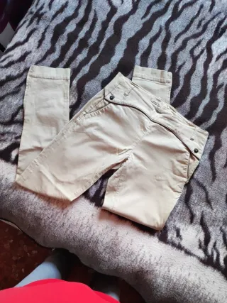 Pantalones beige