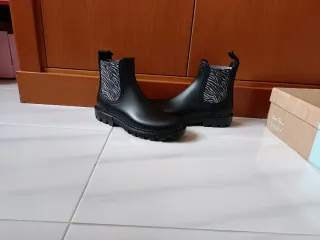 Botines para el agua. Sin usar