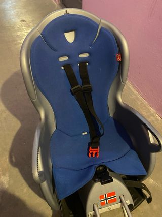 Silla Hamax con soporte 29”