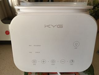 Calienta biberones y esterilizador KYG