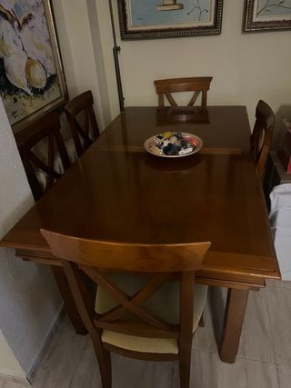 Mesa de comedor y 6 sillas