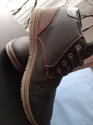 Conjunto camiseta y pantalón corto + botas