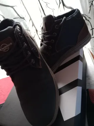 Conjunto camiseta y pantalón corto + botas