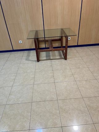 URGE VENTA! Conjunto mesas cristal y madera