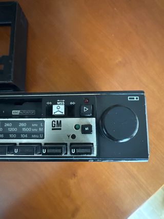 Antiguo Radiocasette de Coche