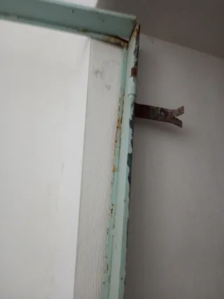 PUERTA REJA HIERRO MACIZO CON EL MARCO Y LLAVES