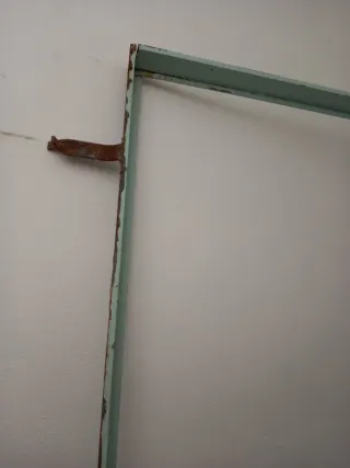 PUERTA REJA HIERRO MACIZO CON EL MARCO Y LLAVES