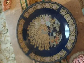 Jarrón y 2 Platos Decorativos